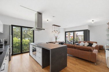 Hauptbild Moderne 3-Zimmer-Wohnung mit Balkon, 2 Bädern & TG-Stellplatz in Junkersdorf