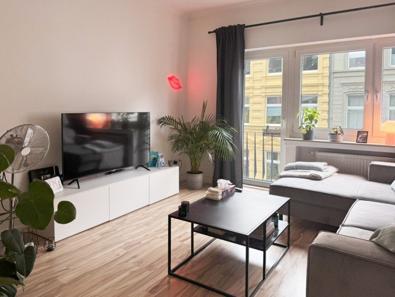 Helle 3-Zimmer-Wohnung mit Balkon zur Miete im Belgischen Viertel